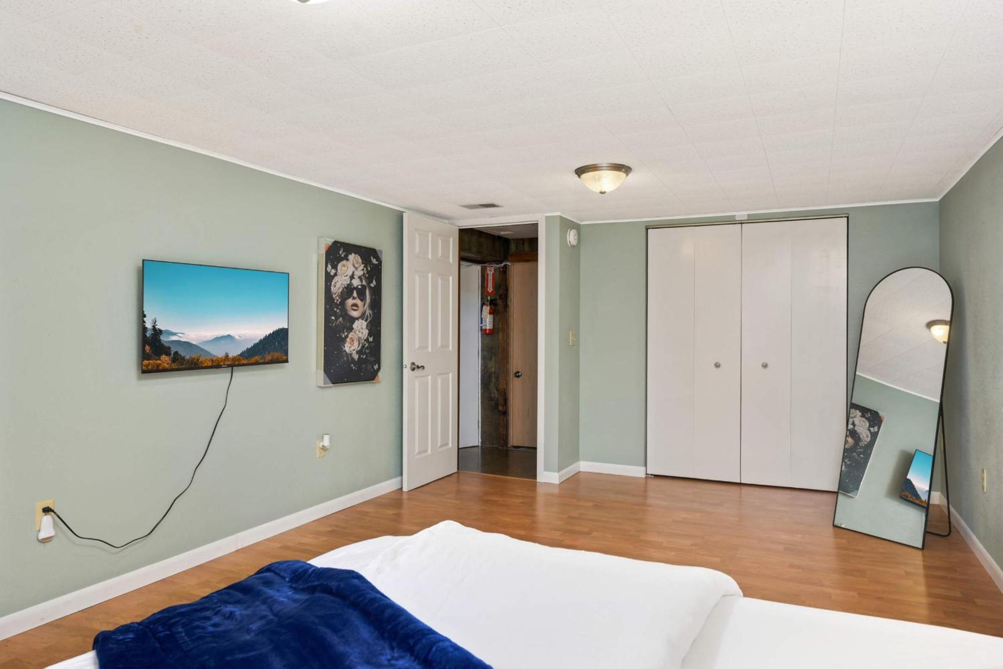 Cottage Grove Haven, Spacious 4-Bed, 3 Baths Retreat Esterno foto