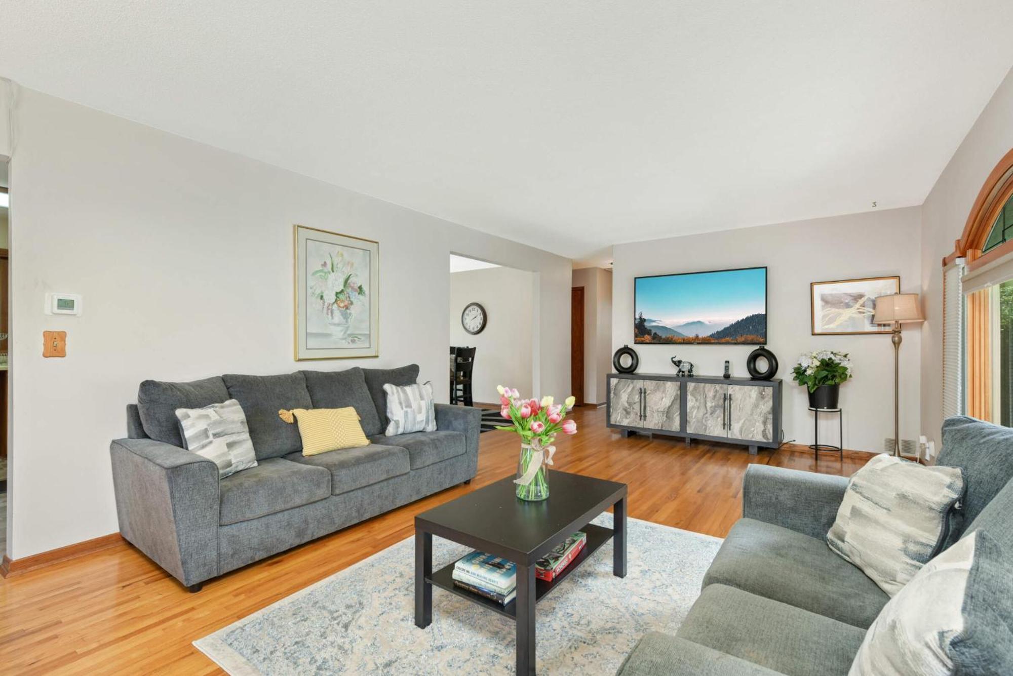 Cottage Grove Haven, Spacious 4-Bed, 3 Baths Retreat Esterno foto